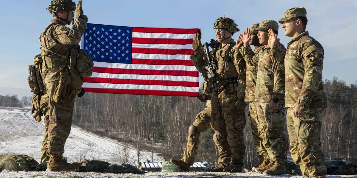В США начали пиариться на отправке войск на Украину 