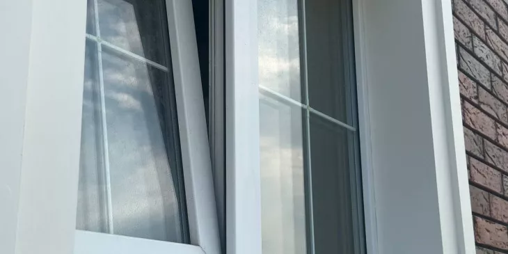 В Пензе маленький ребенок вывалился из окна многоэтажки