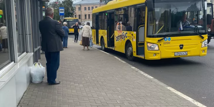  ​Водителям АТП и ЯрГЭТ в Ярославле повысят зарплату за работу на старом транспорте