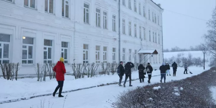 Филимонов сообщил о дополнительном выделении на ремонт Белозерского колледжа 46,8 млн рублей