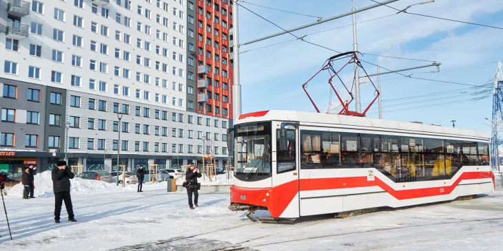 Первый пошел: в Екатеринбурге открыли трамвайное движение до жилого района Солнечный