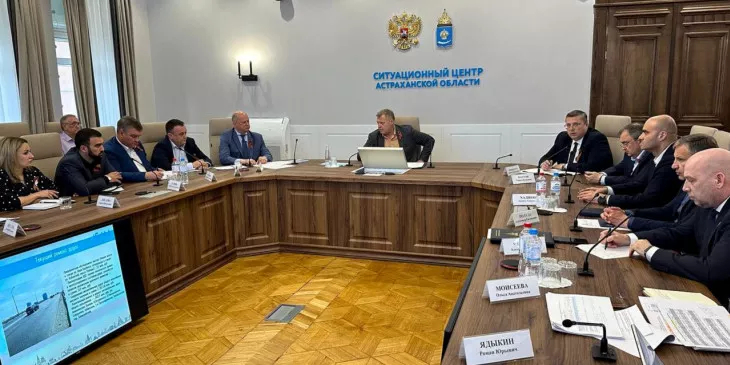В Астрахани губернатор Игорь Бабушкин проверил ход исполнения поручений по областному центру